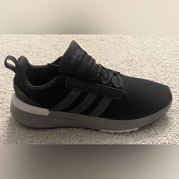 NEW Adidas Women’s Running Shoe - Picture 1 of 10